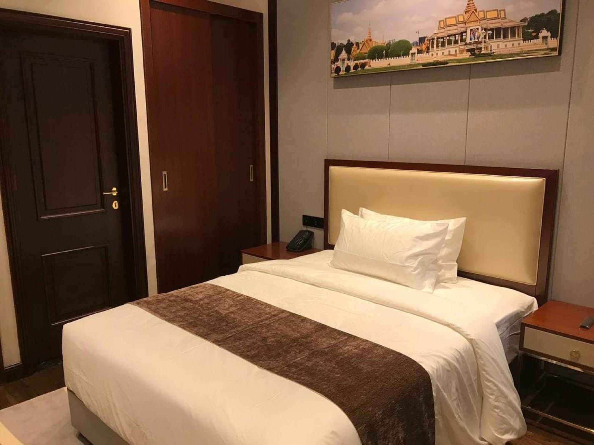 V V Hotel Battambang Kamer foto